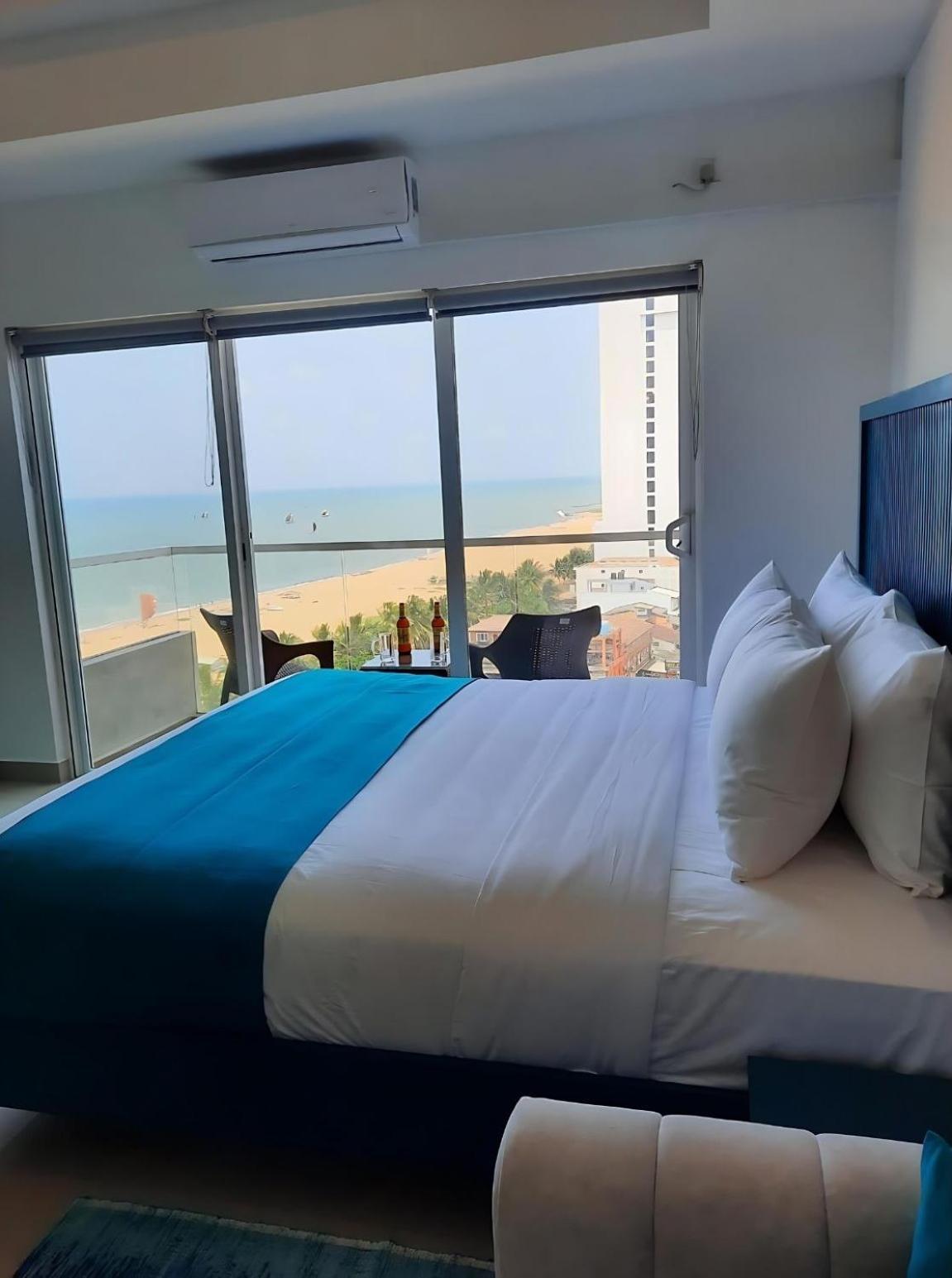 Negombo Ocean Breeze - Bliss On The Beach Luxury Apartments By Serendib Vacation Exterior foto