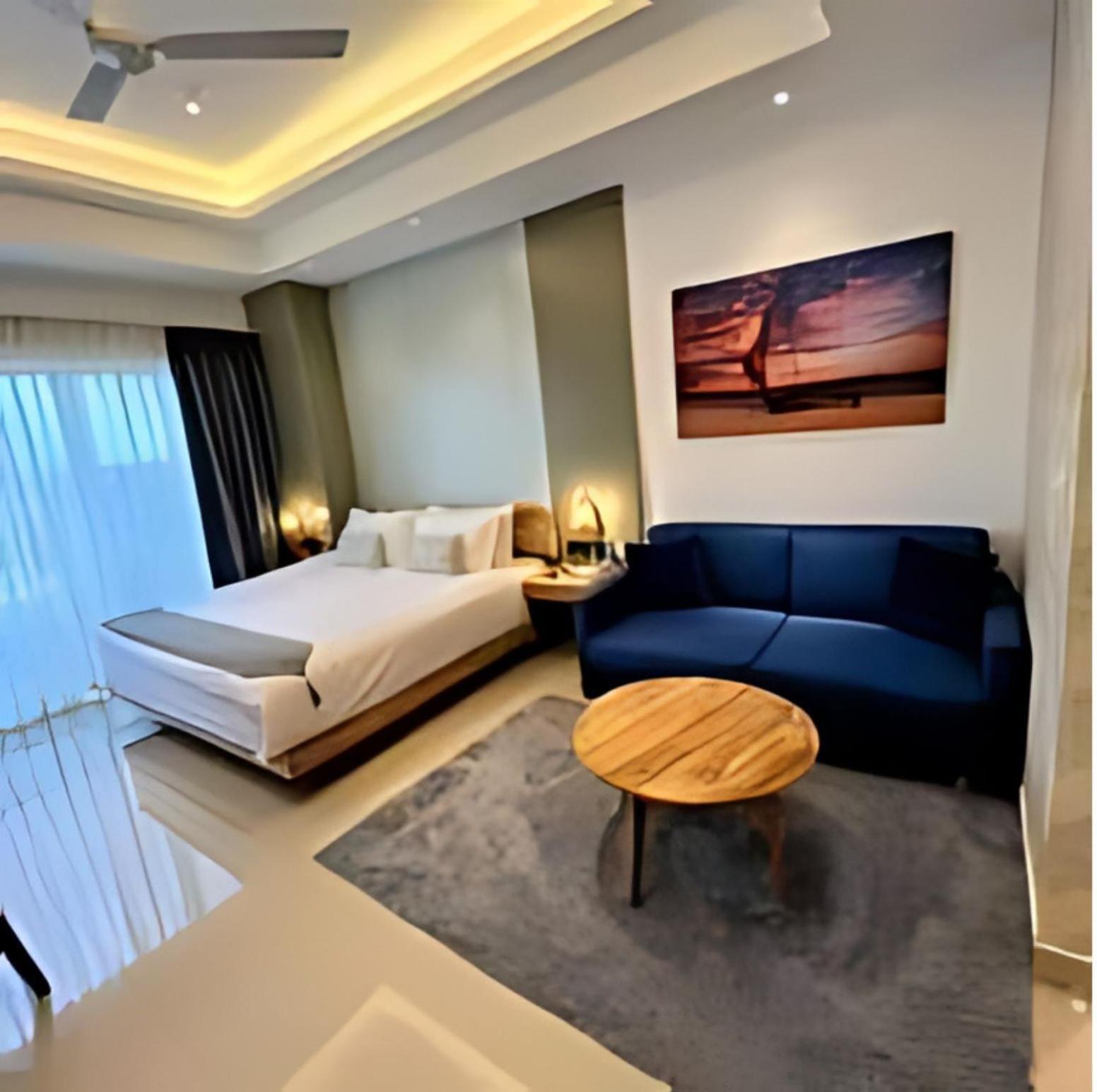 Negombo Ocean Breeze - Bliss On The Beach Luxury Apartments By Serendib Vacation Exterior foto