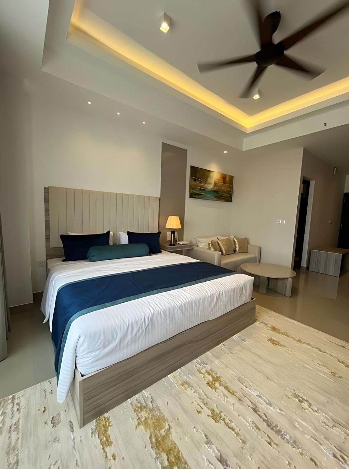 Negombo Ocean Breeze - Bliss On The Beach Luxury Apartments By Serendib Vacation Exterior foto