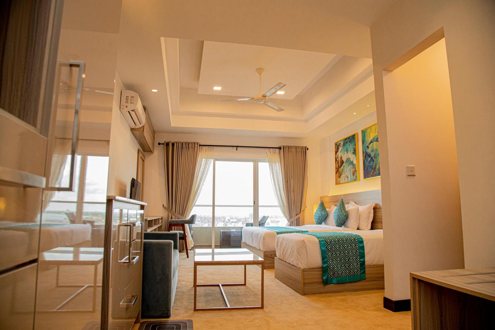 Negombo Ocean Breeze - Bliss On The Beach Luxury Apartments By Serendib Vacation Exterior foto