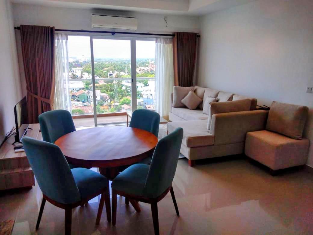 Negombo Ocean Breeze - Bliss On The Beach Luxury Apartments By Serendib Vacation Exterior foto